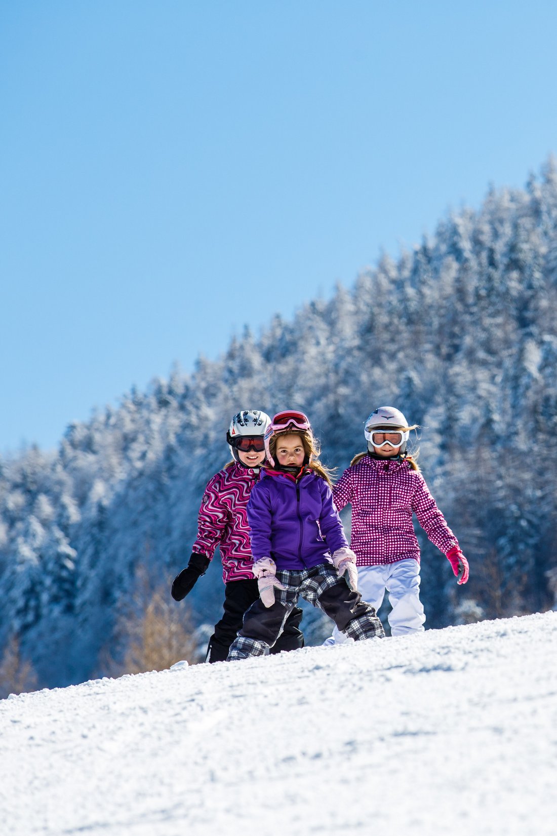 Kinder beim Skifahren am Unternberg